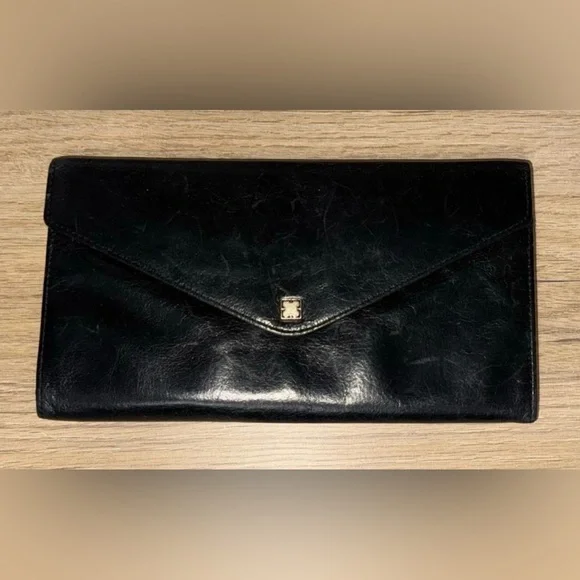 LIZ CLAIBORNE Black Leather Envelope Clutch Wallet. Elegant black leather. - Picture 1 of 6